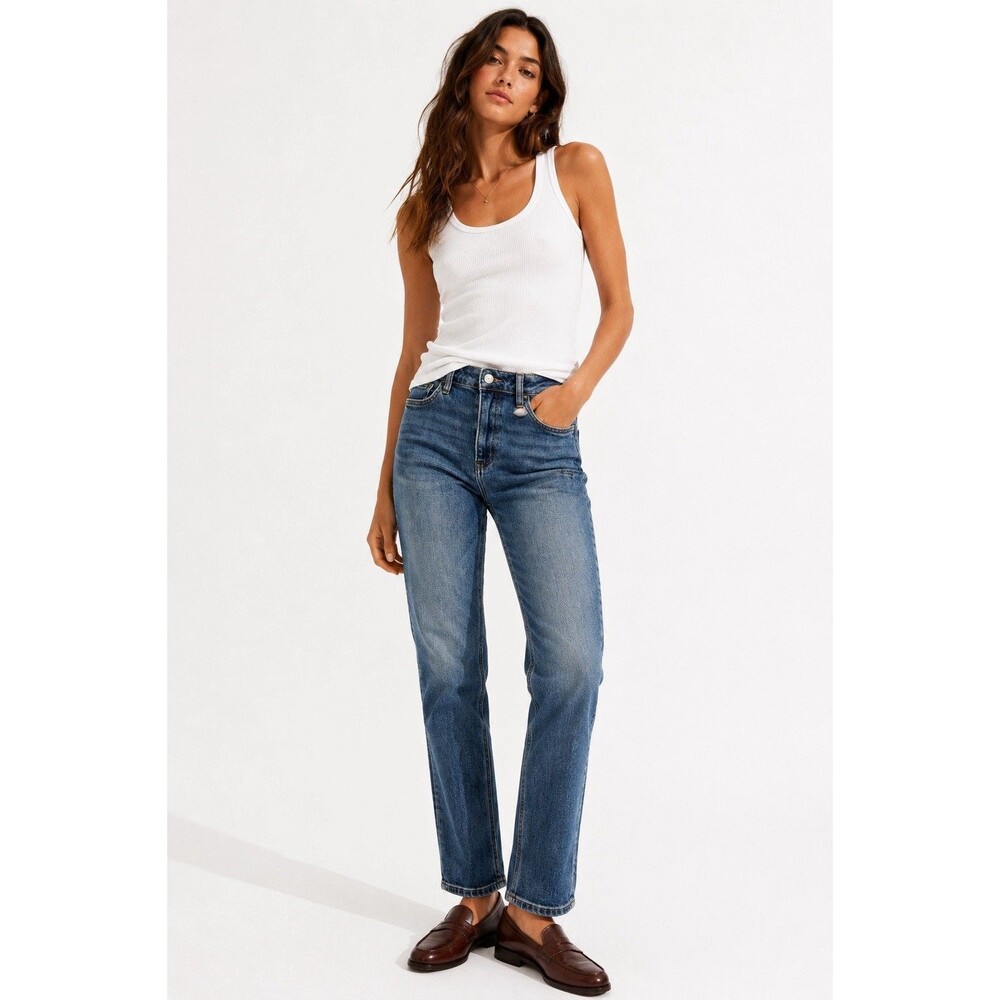 Vervet V2177YHC Jeans Size 28 Medium Wash Stretch Straight Leg Denim